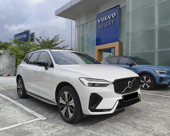 Volvo XC60 XC60 Recharge Ultimate, T8 AWD Plug-in hybrid, Electric/Petrol, Dark