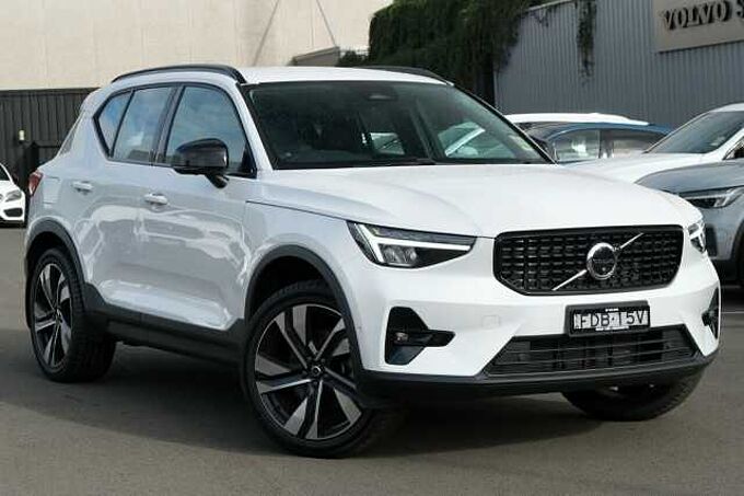 Volvo XC40 XC40 Ultimate, B5 Mild Hybrid, Petrol, Dark