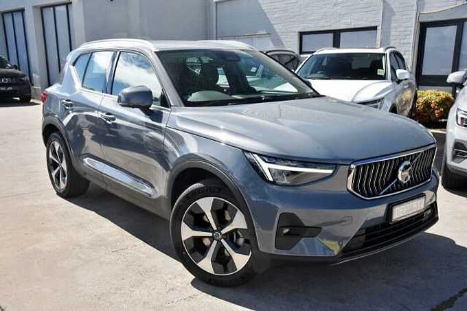 Volvo XC40 XC40 Ultimate, B4 Mild Hybrid, Petrol, Bright