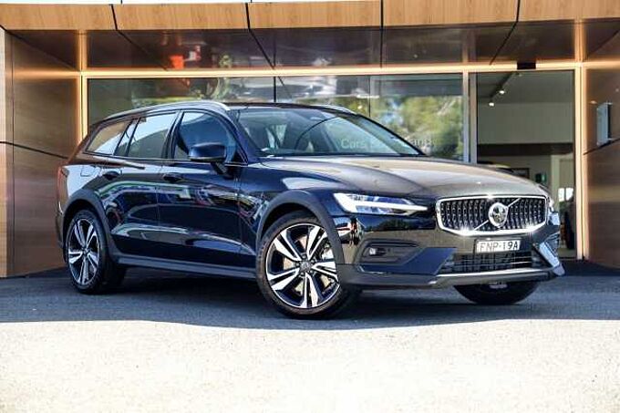 Volvo V60 Cross Country V60 Cross Country Ultra, B5 AWD Mild hybrid, Petrol, Bright