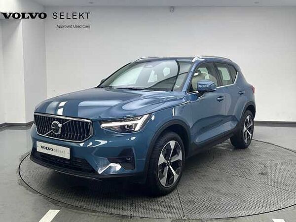 Volvo XC40 B4 AWD Ultra Bright