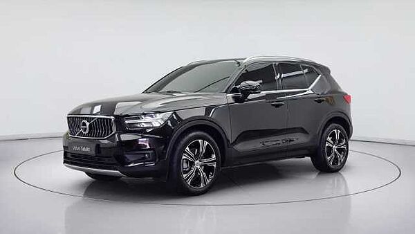 Volvo XC40 Inscription, B4 AWD Momentum