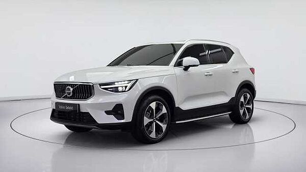Volvo XC40 Ultimate, B4 AWD 마일드 하이브리드, 가솔린, 브라이트