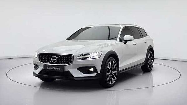 Volvo V60 Cross Country Ultimate, B5 AWD mild hybrid, 가솔린