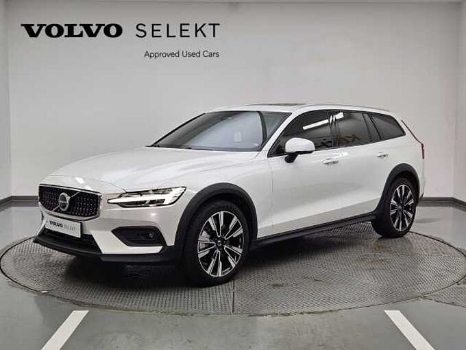 Volvo V60 Cross Country B5 AWD Ultimate