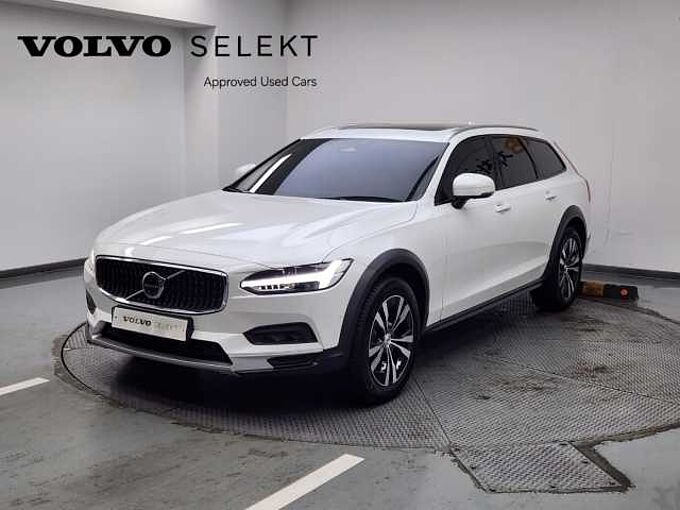 Volvo V90 Cross Country B5 AWD plus