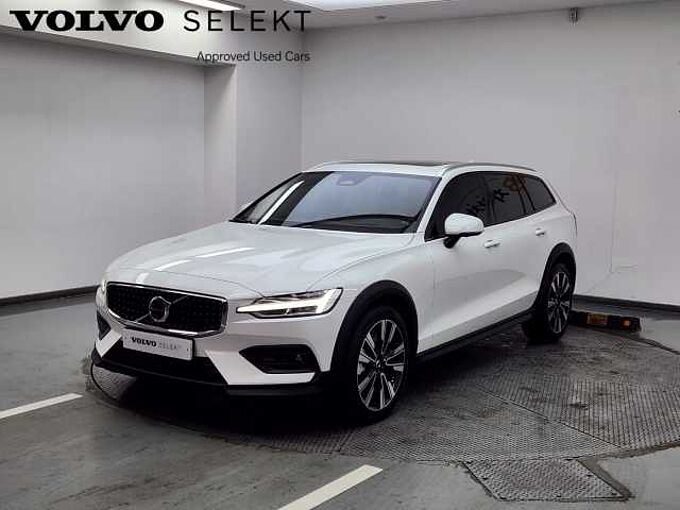 Volvo V60 Cross Country B5 AWD Ultimate Bright