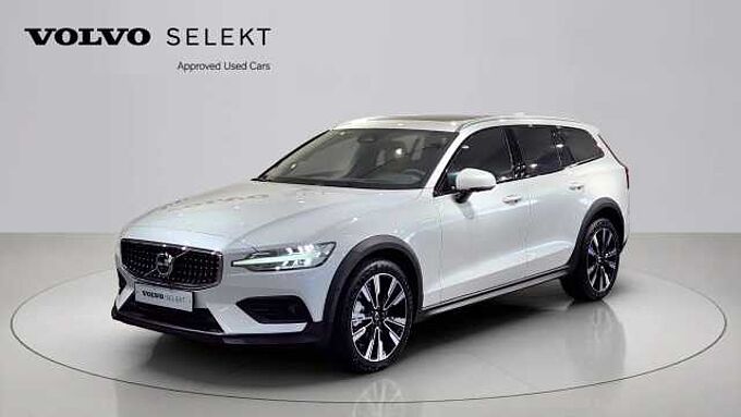 Volvo V60CC B5 AWD Ultimate Bright