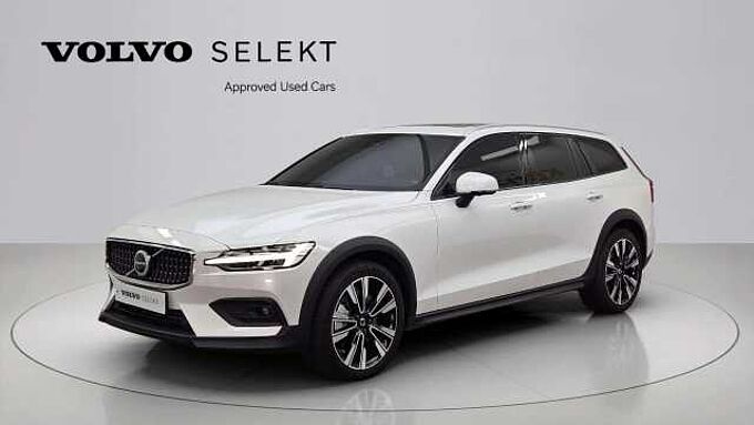 Volvo V60 Cross Country Ultra, B5 AWD 마일드 하이브리드, 가솔린, 브라이트