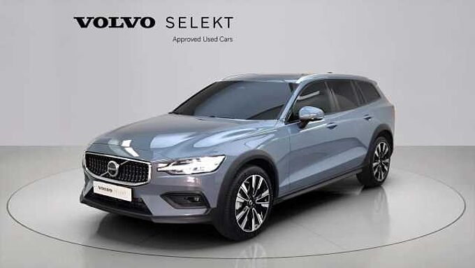 Volvo V60 Cross Country Ultimate, B5 AWD mild hybrid, 가솔린