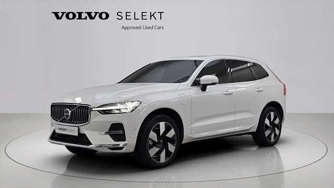 Volvo XC60 Ultra, T8 AWD 플러그-인 하이브리드, 전기/가솔린, 브라이트