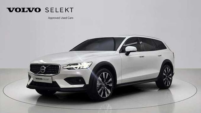 Volvo V60 Cross Country B5 AWD Ultra Bright