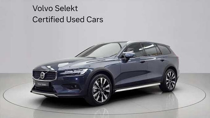 Volvo V60 Cross Country Ultimate, B5 AWD 마일드 하이브리드, 가솔린, 브라이트