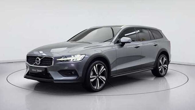 Volvo V60 Cross Country Pro, B5 AWD (250 hp) aut