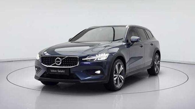 Volvo V60 CC B5 AWD PRO