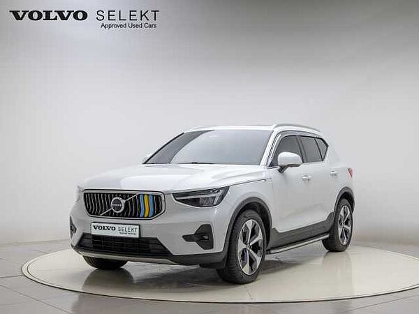 Volvo XC40 Ultimate, B4 AWD mild hybrid, 가솔린, Bright