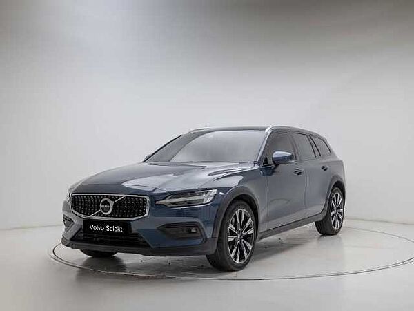 Volvo V60 Cross Country B5 AWD Pro