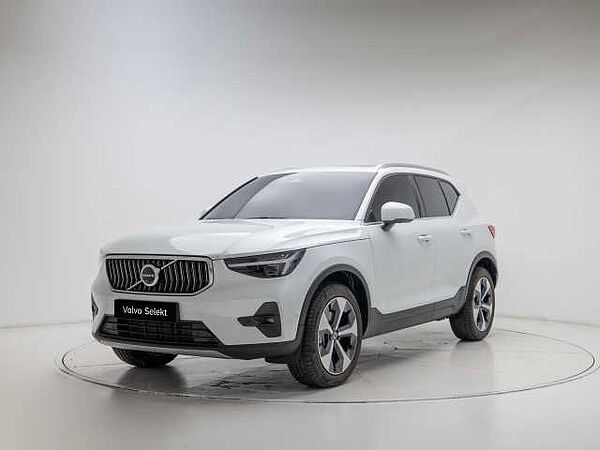 Volvo XC40 Ultra, B4 AWD 마일드 하이브리드, 가솔린, 브라이트