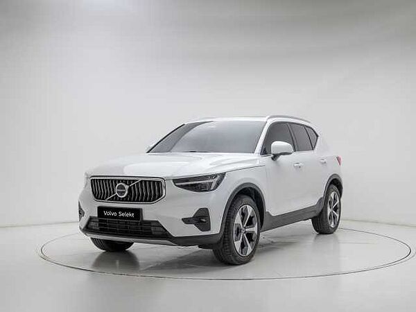 Volvo XC40 Ultra, B4 AWD 마일드 하이브리드, 가솔린, 브라이트