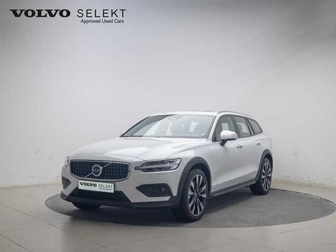 Volvo V60 Cross Country Ultimate, B5 AWD 마일드 하이브리드, 가솔린, 브라이트