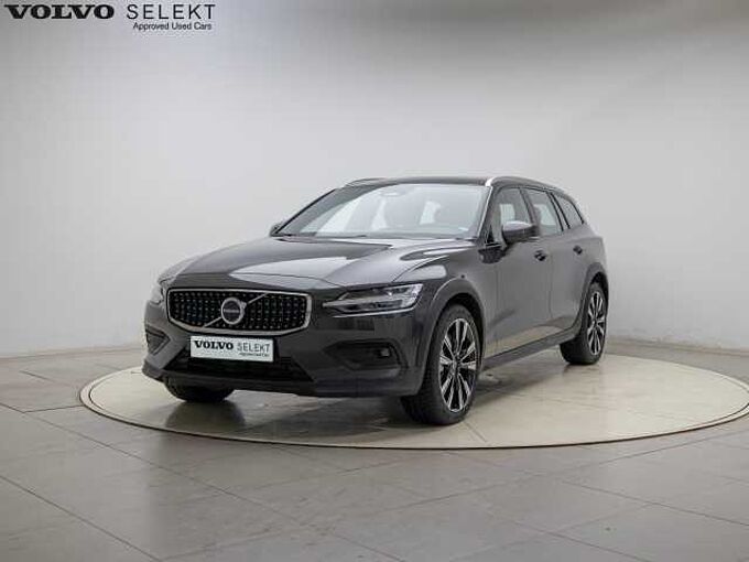 Volvo V60 Cross Country Ultimate, B5 AWD 마일드 하이브리드, 가솔린, 브라이트