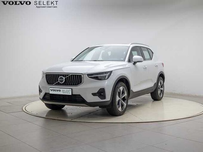 Volvo XC40 Ultra, B4 AWD 마일드 하이브리드, 가솔린, 브라이트