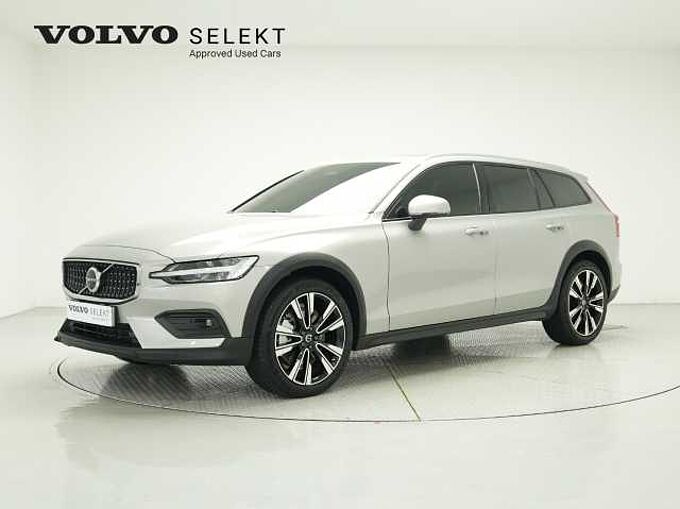 Volvo V60 Cross Country Ultra, B5 AWD 마일드 하이브리드, 가솔린, 브라이트