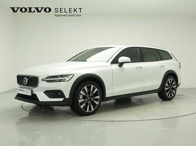 Volvo V60 Cross Country Ultimate, B5 AWD 마일드 하이브리드, 가솔린, 브라이트