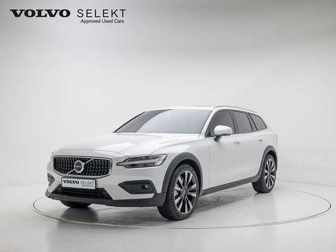 Volvo V60 Cross Country Ultra, B5 AWD 마일드 하이브리드, 가솔린, 브라이트