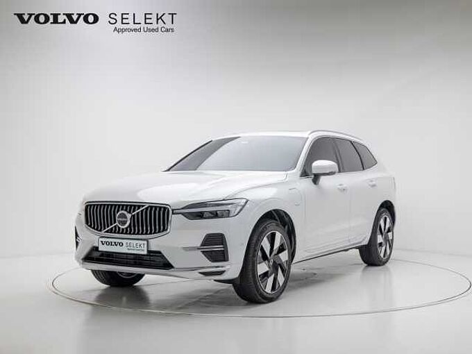 Volvo XC60 Ultra, T8 AWD 플러그-인 하이브리드, 전기/가솔린, 브라이트