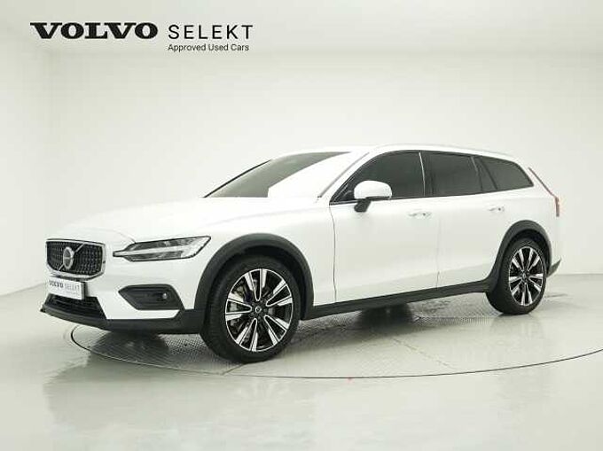 Volvo V60 Cross Country Ultra, B5 AWD 마일드 하이브리드, 가솔린, 브라이트