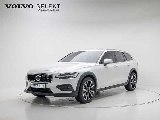 Volvo V60 Cross Country Ultimate, B5 AWD 마일드 하이브리드, 가솔린, 브라이트