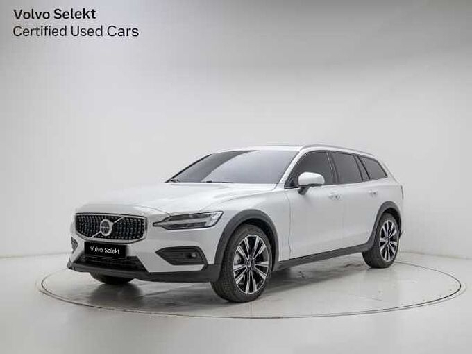 Volvo V60 Cross Country Ultra, B5 AWD 마일드 하이브리드, 가솔린, 브라이트