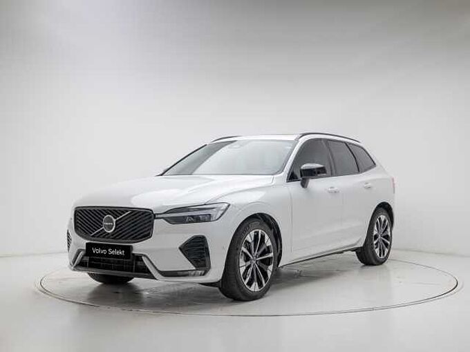 Volvo XC60 Ultra, B5 AWD 마일드 하이브리드, 가솔린, 다크