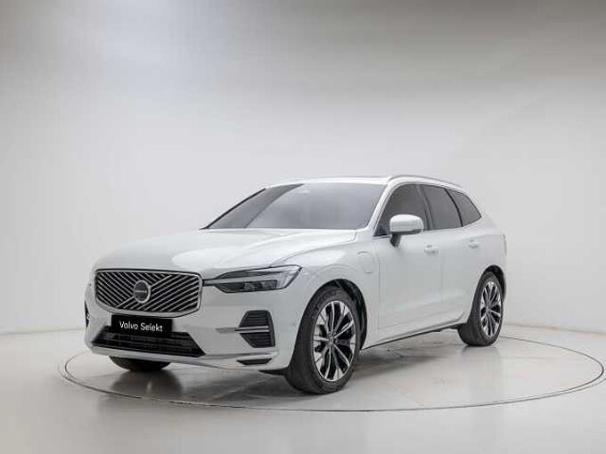 Volvo XC60 Ultra, T8 AWD 플러그-인 하이브리드, 전기/가솔린, 브라이트