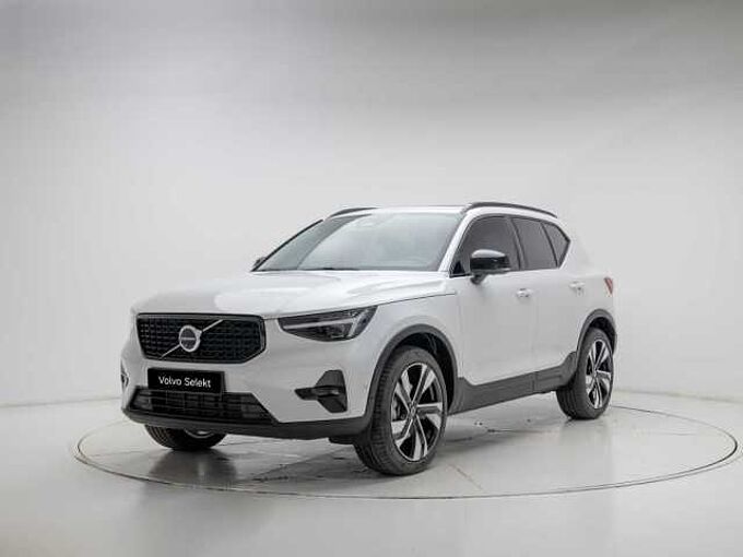 Volvo XC40 Ultra, B4 AWD 마일드 하이브리드, 가솔린, 브라이트