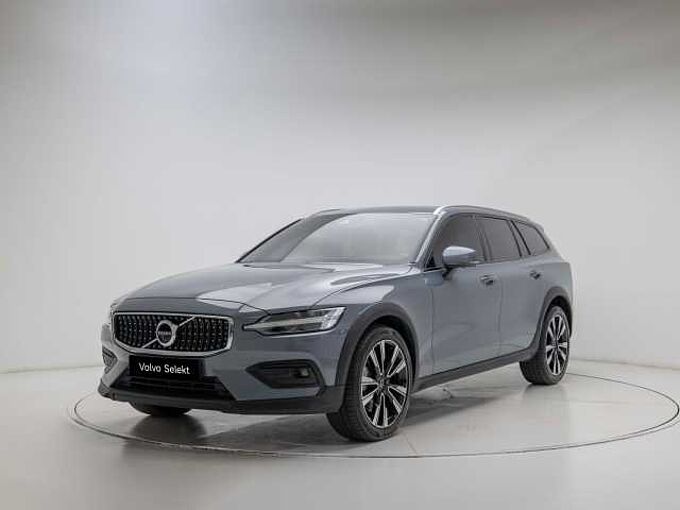 Volvo V60 Cross Country Pro, B5 AWD mild hybrid
