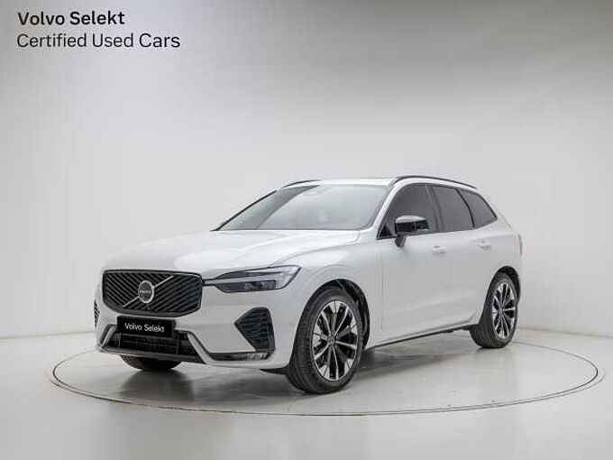 Volvo XC60 Ultra, B5 AWD 마일드 하이브리드, 가솔린, 다크