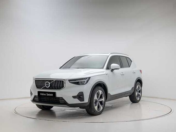 Volvo XC40 Ultimate, B4 AWD mild hybrid, 가솔린, Bright