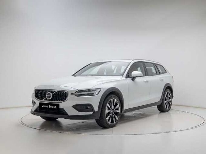 Volvo V60 Cross Country Ultra, B5 AWD 마일드 하이브리드, 가솔린, 브라이트