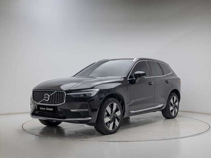 Volvo XC60 Ultra, T8 AWD 플러그-인 하이브리드, 전기/가솔린, 브라이트
