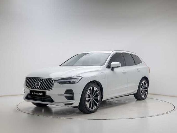 Volvo XC60 Ultra, T8 AWD 플러그-인 하이브리드, 전기/가솔린, 브라이트