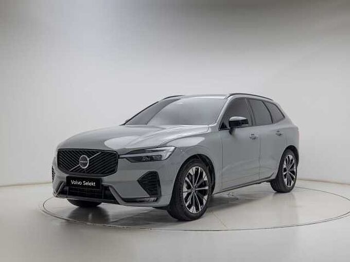 Volvo XC60 Ultra, B5 AWD 마일드 하이브리드, 가솔린, 다크