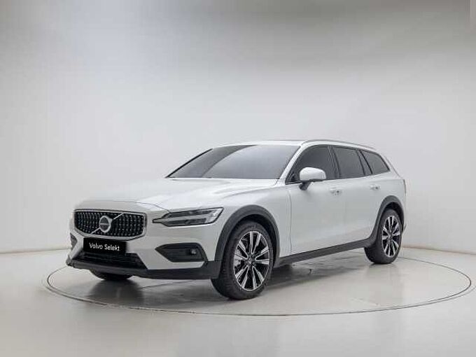 Volvo V60 Cross Country Ultra, B5 AWD 마일드 하이브리드, 가솔린, 브라이트