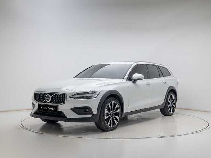 Volvo V60 Cross Country Ultra, B5 AWD 마일드 하이브리드, 가솔린, 브라이트