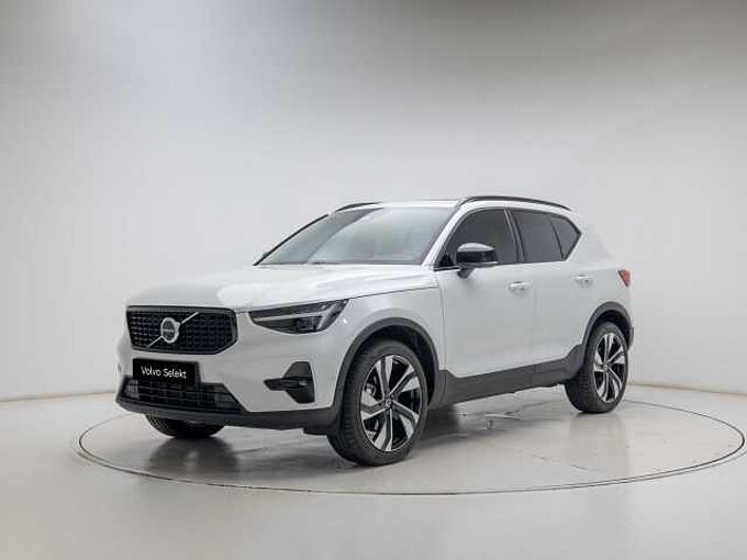 Volvo XC40 Ultra, B4 AWD 마일드 하이브리드, 가솔린, 다크