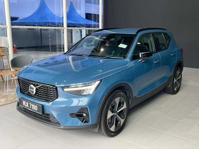 Volvo XC40 XC40 Ultimate, B5 , Petrol, Dark