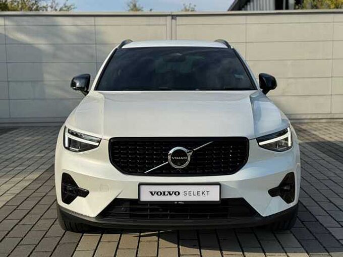 Volvo XC40 Plus, B5 AWD Mild hybrid, Petrol, Dark