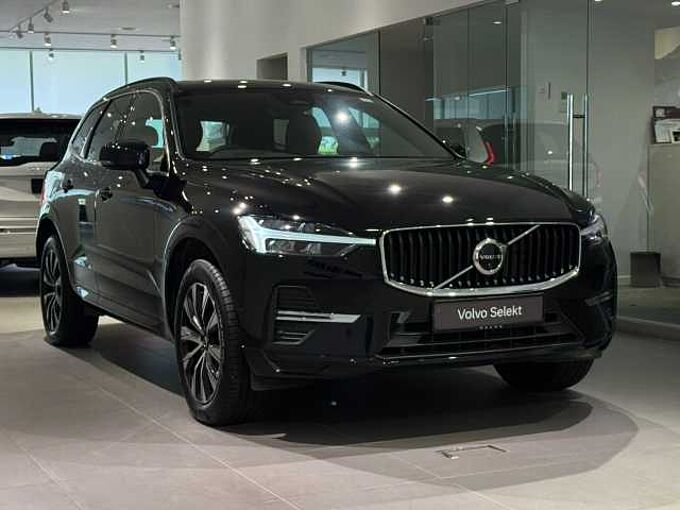 Volvo XC60 XC60 Essential, B5 AWD Mild hybrid, Petrol