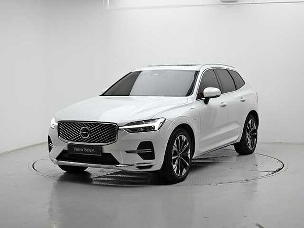 Volvo XC60 Ultra, T8 AWD 플러그-인 하이브리드, 전기/가솔린, 브라이트